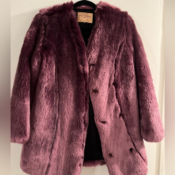 Women’s SpiritHoods Faux Fur Coat - Picture 4 of 4